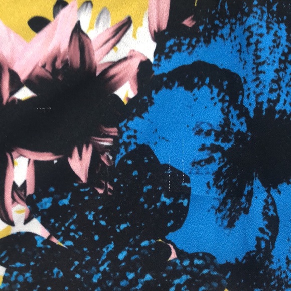 Beautiful sleeveless top from ZARA - Picture 4 of 8